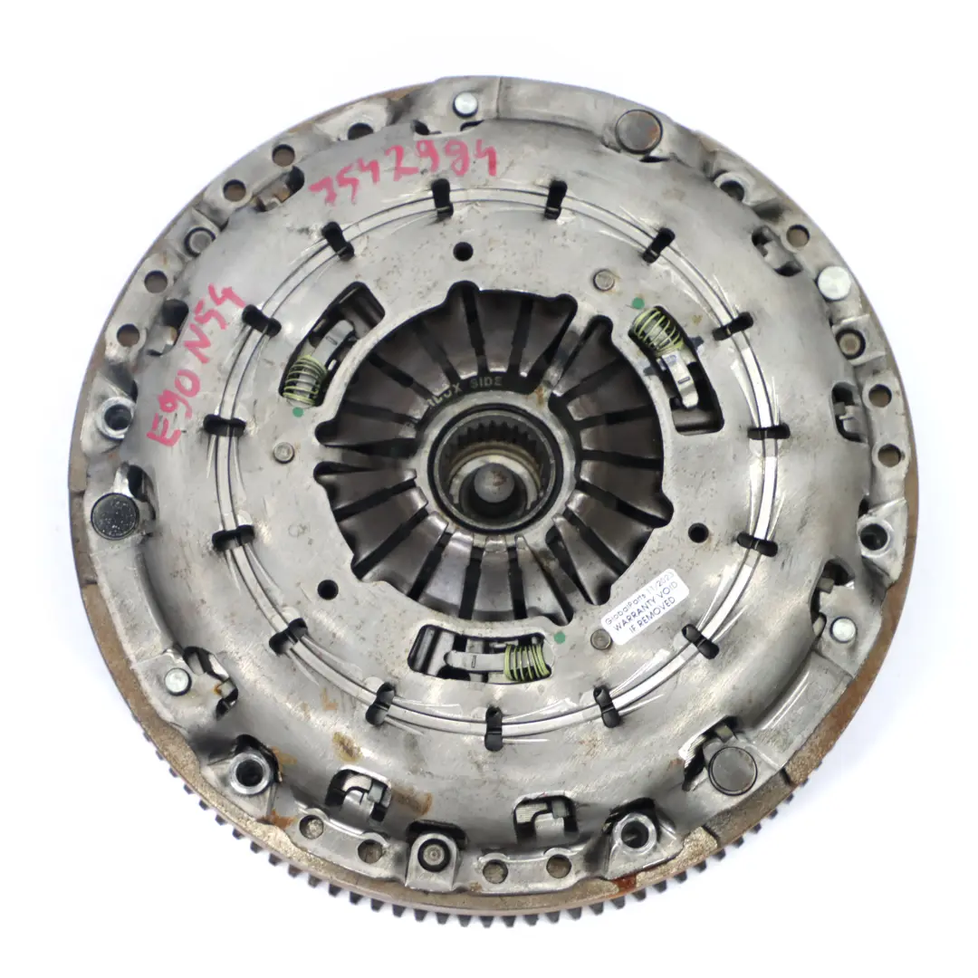 Benziner N54 Zweimassenschwungrad Kupplungssatz für BMW E87 LCI E90 E91 135i 335i mit Teilenummer 7542984 BMW E87 LCI E90 E91 135i 335i Benziner N54 Zweimassenschwungrad Kupplungssatz - SKU 7542984 - Teilenummer 7542984