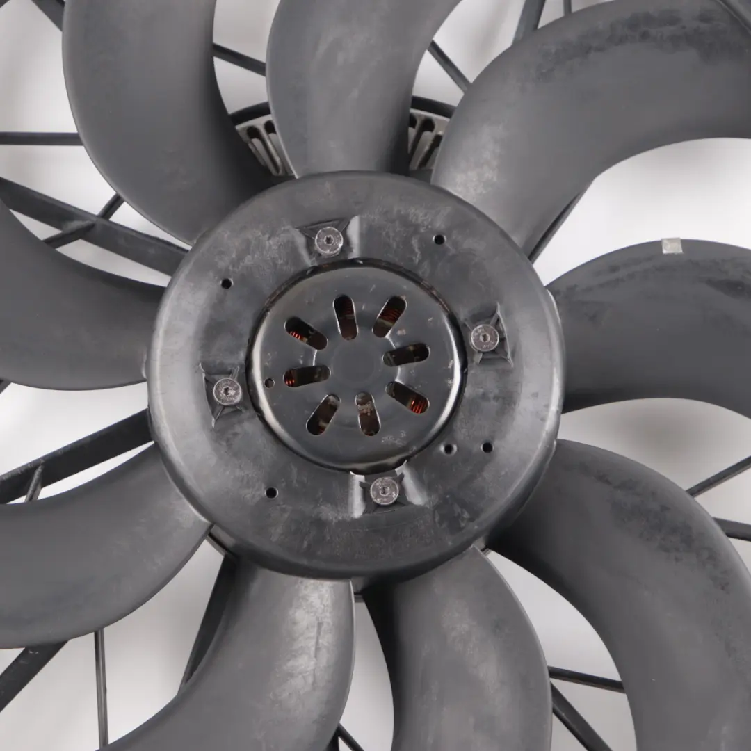 Radiator Cooling Fan Housing 600W to BMW E60 E63 E65 Petrol with Part number 7543282 BMW E60 E63 E65 Petrol Radiator Cooling Fan Housing 600W - SKU 7543282-2 - Part number 7543282