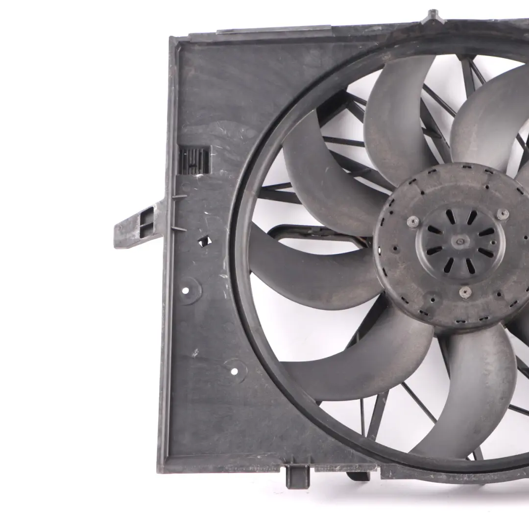 Radiator Cooling Fan Housing 600W to BMW E60 E63 E65 Petrol with Part number 7543282 BMW E60 E63 E65 Petrol Radiator Cooling Fan Housing 600W - SKU 7543282-5 - Part number 7543282
