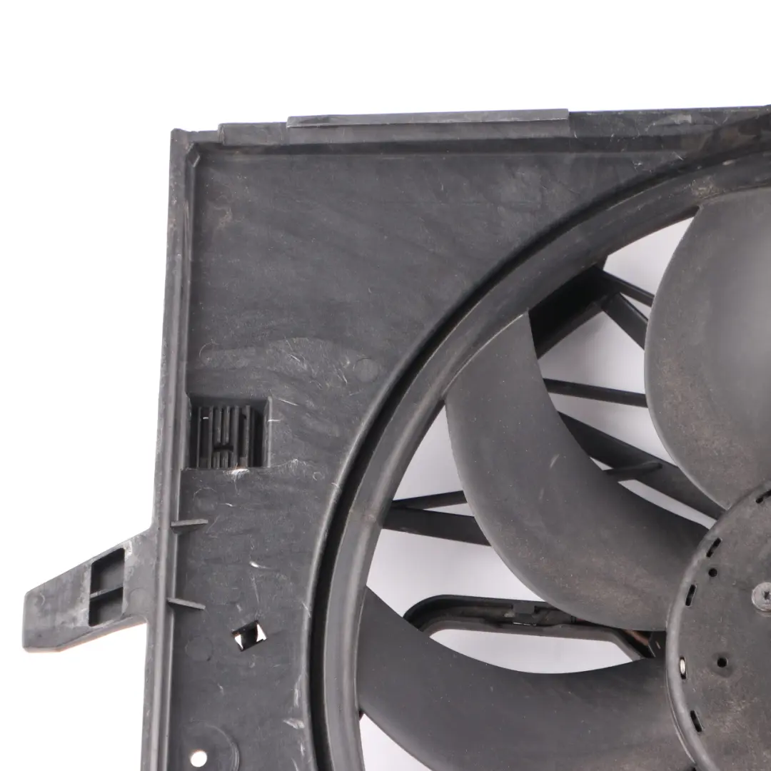 Radiator Cooling Fan Housing 600W to BMW E60 E63 E65 Petrol with Part number 7543282 BMW E60 E63 E65 Petrol Radiator Cooling Fan Housing 600W - SKU 7543282-5 - Part number 7543282