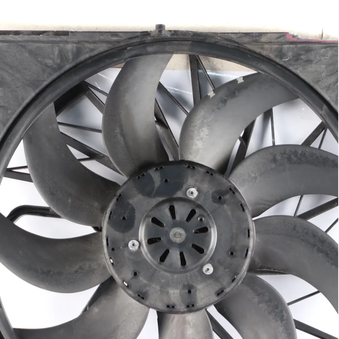 Radiator Cooling Fan Housing 600W to BMW E60 E61 E63 E65 Petrol Engine with Part number 7543282 BMW E60 E61 E63 E65 Petrol Engine Radiator Cooling Fan Housing 600W - SKU 7543282-6 - Part number 7543282