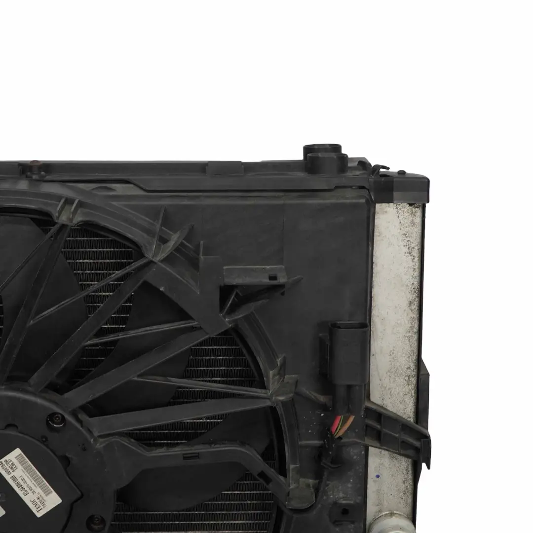 Completo Gasolina Carcasa Ventilador Radiador Motor 600W para BMW E65 con número de pieza 7543282 BMW E65 Completo Gasolina Carcasa Ventilador Radiador Motor 600W - SKU 7543282 - Número de pieza 7543282