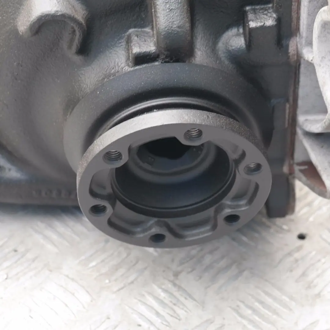 Hinterachsgetriebe Differential 2,64 7560587 GARANTIE für BMW 5 er e60 e61 mit Teilenummer 7544581 BMW 5 er e60 e61 Hinterachsgetriebe Differential 2,64 7560587 GARANTIE - SKU 7544581 - Teilenummer 7544581