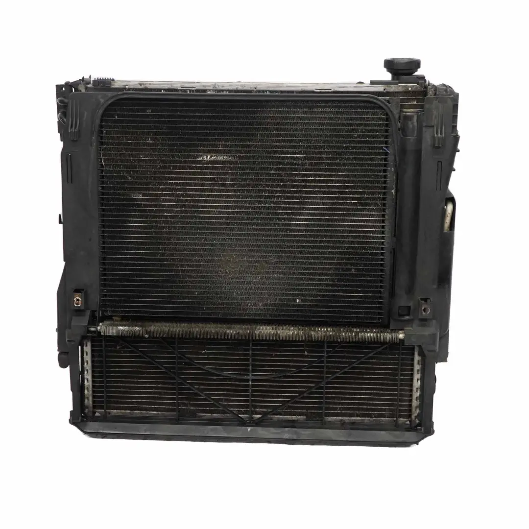 M57 Unità di Raffreddamento Radiatore Pacchetto per BMW X5 E53 3.0d con numero di parte 7544668 BMW X5 E53 3.0d M57 Unità di Raffreddamento Radiatore Pacchetto - SKU 7544668-3 - Numero di parte 7544668