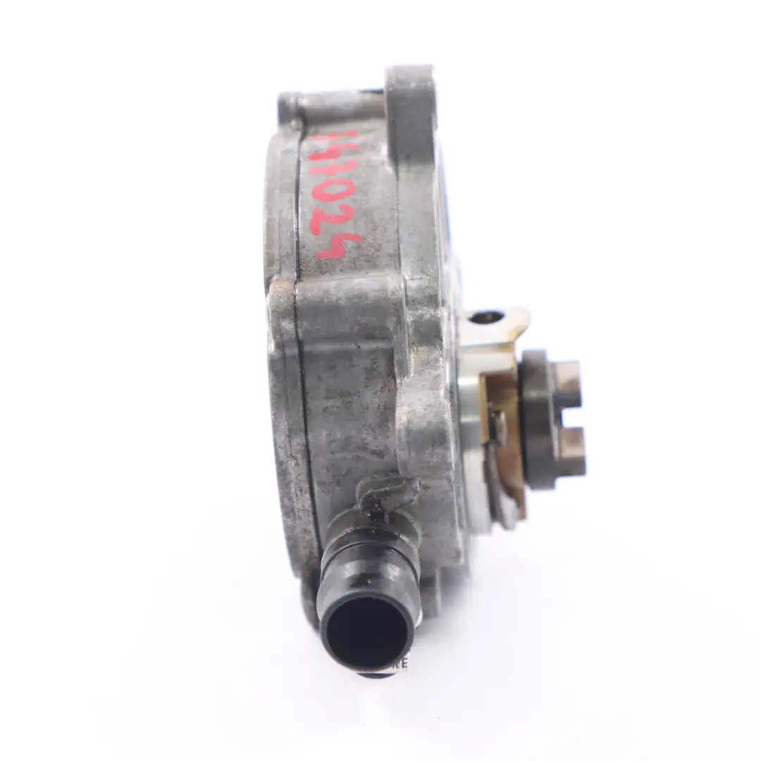 BMW E60 E81 E82 E87 E90 E91 E92 LCI Benziner N43 Unterdruck Pumpe - SKU 7547024 - Teilenummer 7547024