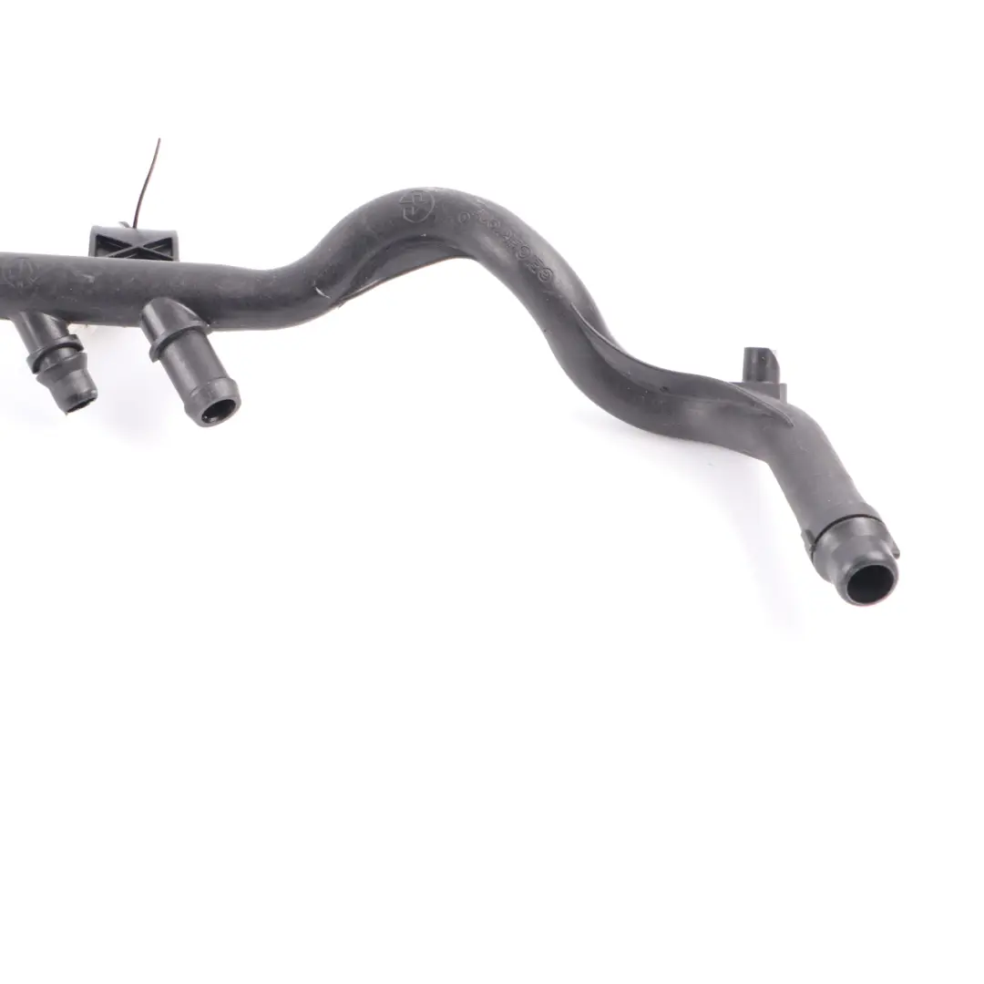 Tubo raffreddamento Linea Termostato Riscaldamento per BMW E81 E82 E87 con numero di parte 7548240 BMW E81 E82 E87 Tubo raffreddamento Linea Termostato Riscaldamento - SKU 7548240 - Numero di parte 7548240