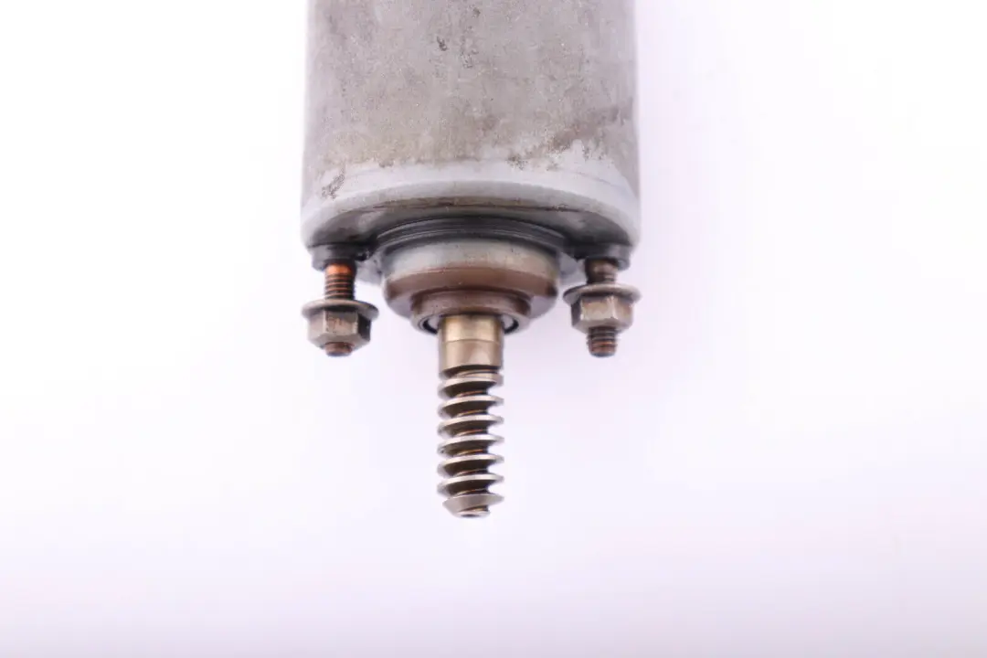 N46 Actionneur De Moteur Valvetronic pour BMW X3 E81 E83 E87 E90 à propos du numéro de pièce 7548387 BMW X3 E81 E83 E87 E90 N46 Actionneur De Moteur Valvetronic - SKU 7548387 - Numéro de pièce 7548387