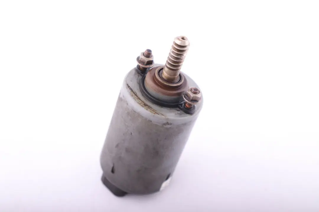 N46 Actionneur De Moteur Valvetronic pour BMW X3 E81 E83 E87 E90 à propos du numéro de pièce 7548387 BMW X3 E81 E83 E87 E90 N46 Actionneur De Moteur Valvetronic - SKU 7548387 - Numéro de pièce 7548387