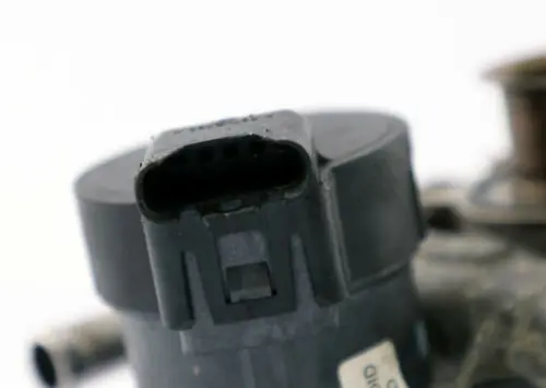  Válvula De Escape EGR BMW E60 LCI E90 E91 E93 F10 Gas Recirculat - SKU 7548415 - Número de pieza 7548415