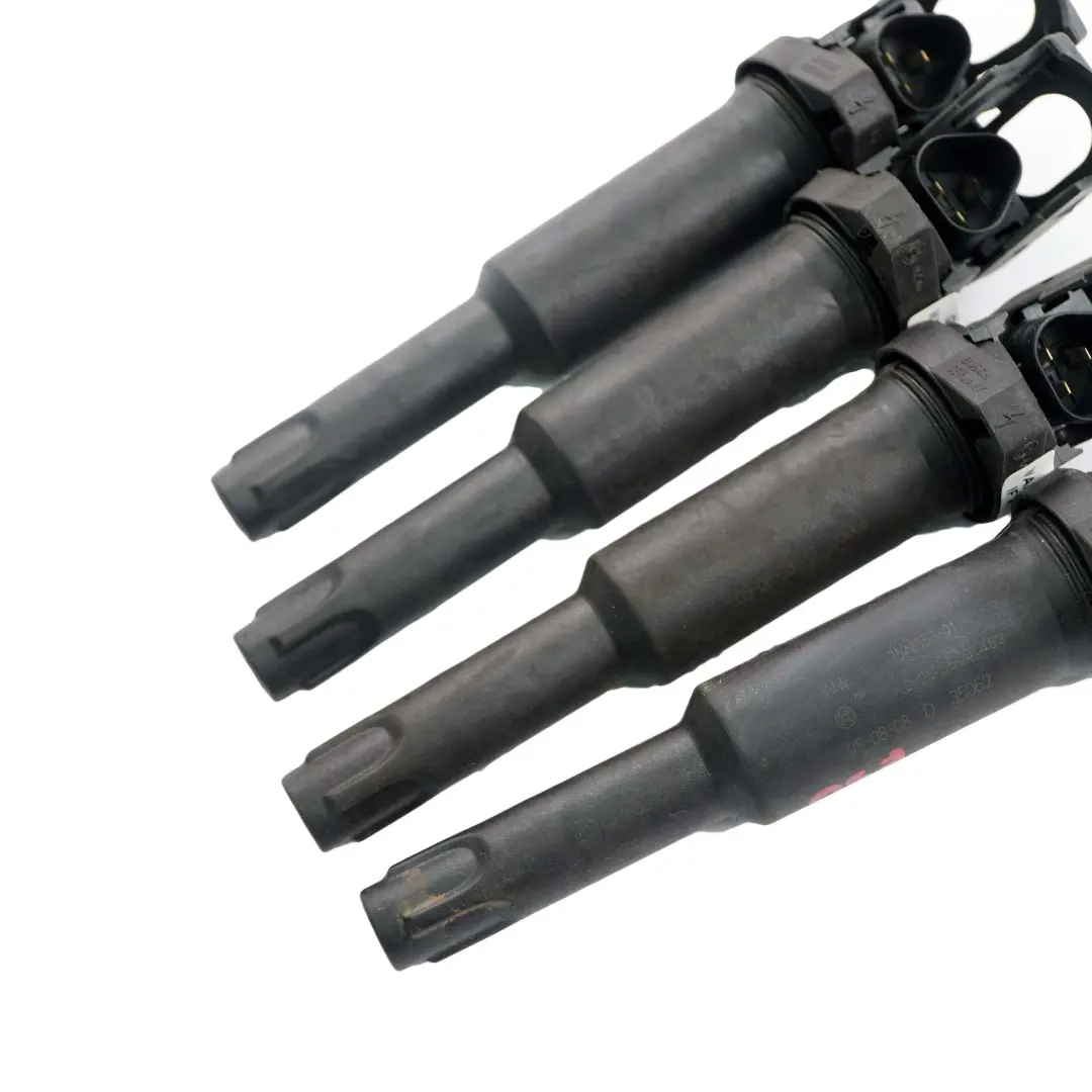 4X Zestaw Cewek Zapłonowych N52 do BMW Z4 E60 E65 E87 E90 E91 E85 o numerze 7548553 BMW Z4 E60 E65 E87 E90 E91 E85 4X Zestaw Cewek Zapłonowych N52 - SKU 7548553-1 - Numer Części 7548553