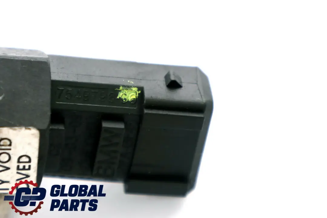 Capteur De Pression D'Huile Moteur pour BMW E60 E87 LCI E90 E91 à propos du numéro de pièce 7549796 BMW E60 E87 LCI E90 E91 Capteur De Pression D'Huile Moteur - SKU 7549796 - Numéro de pièce 7549796