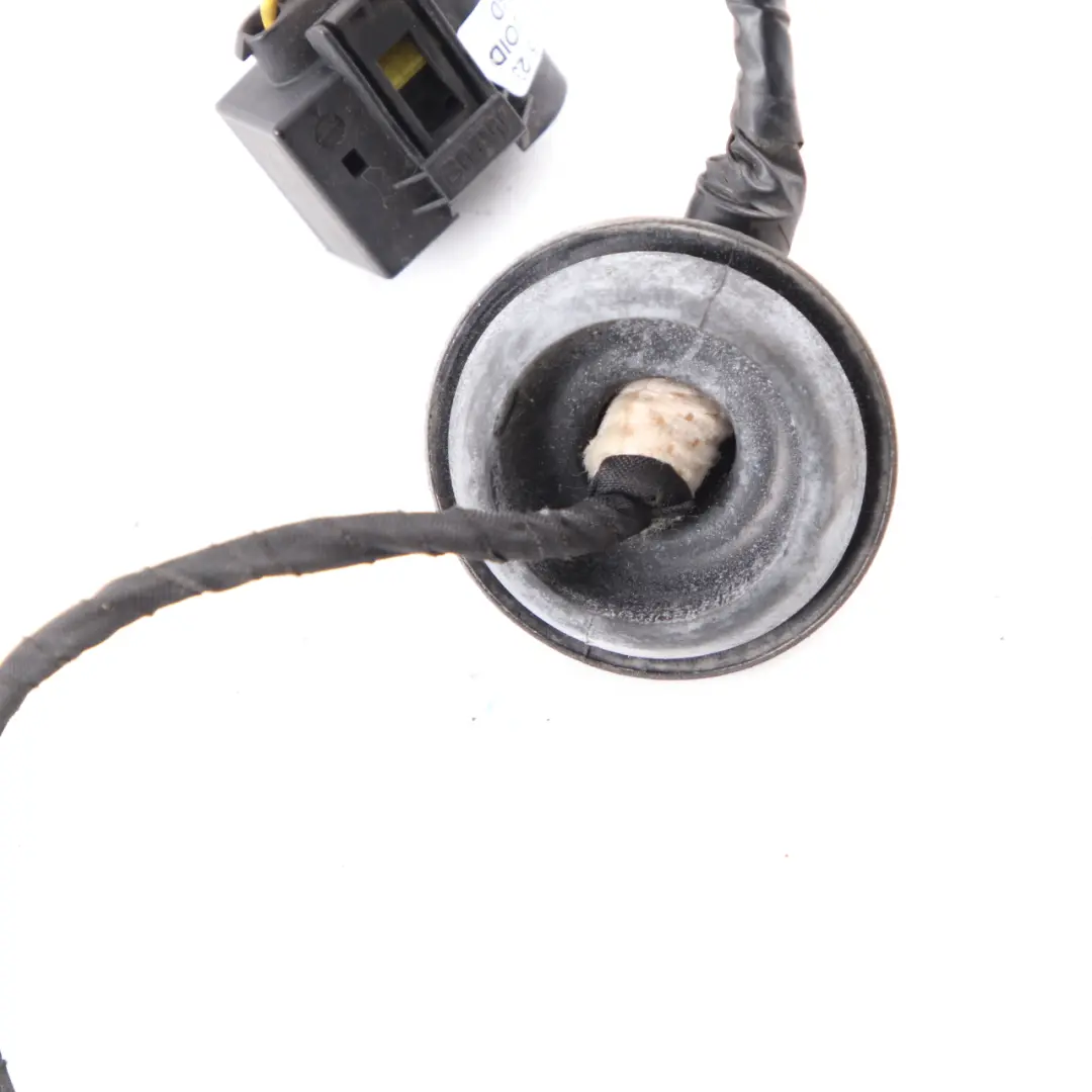 BMW X3 F25 Rear Lamp Trim In The Side Panel Right O/S Plug Socket - SKU 7549802 - Part number 7549802