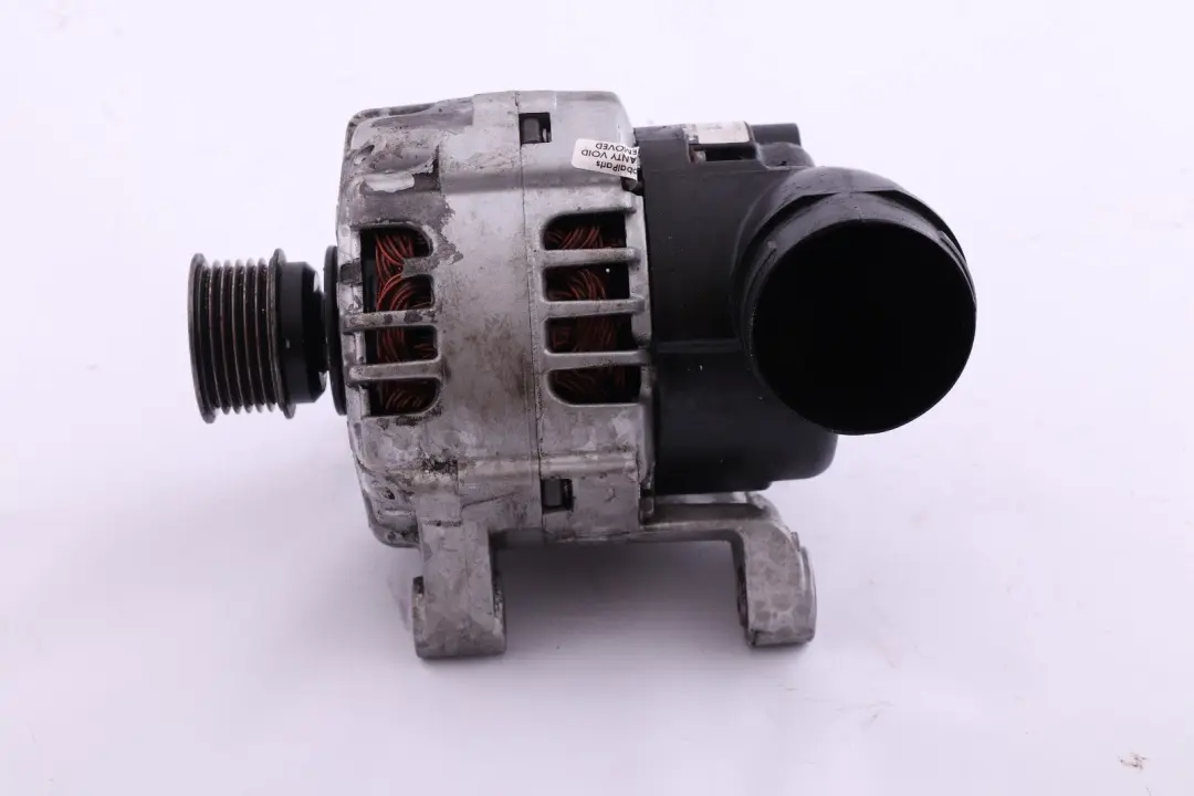 Benzina M54 Alternatore Valeo 140A per BMW X5 E53 3.0i con numero di parte 7551252 BMW X5 E53 3.0i Benzina M54 Alternatore Valeo 140A - SKU 7551252 - Numero di parte 7551252