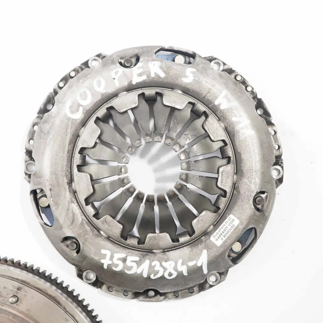 Benzin W11 Zweimassenschwungrad Kupplungssatz für Mini Cooper S R53 mit Teilenummer 7551384 Mini Cooper S R53 Benzin W11 Zweimassenschwungrad Kupplungssatz - SKU 7551384-1 - Teilenummer 7551384