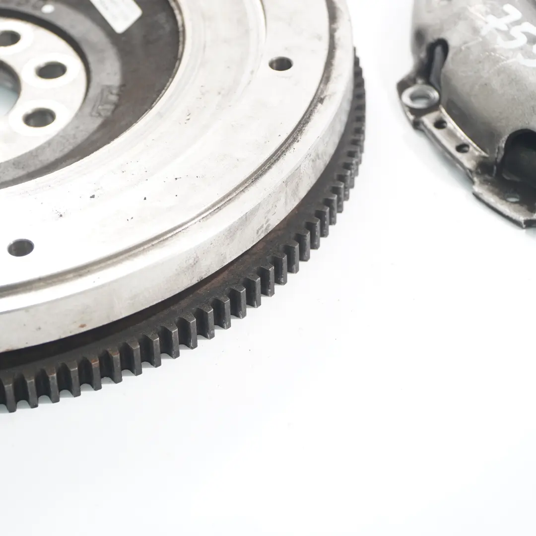 Benzin W11 Zweimassenschwungrad Kupplungssatz für Mini Cooper S R53 mit Teilenummer 7551384 Mini Cooper S R53 Benzin W11 Zweimassenschwungrad Kupplungssatz - SKU 7551384-1 - Teilenummer 7551384