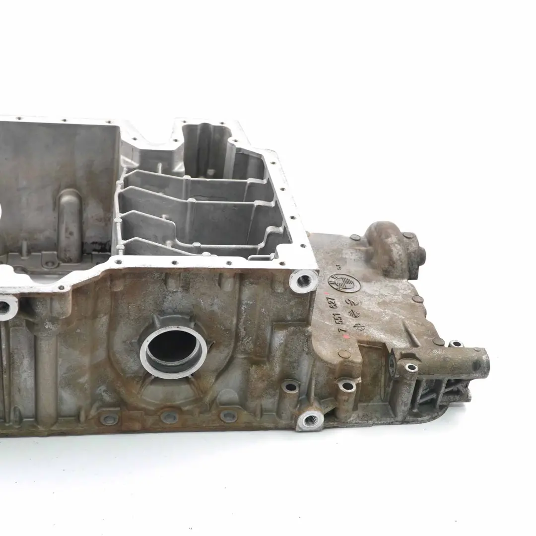 4.8i N62N Miska Olejowa do BMW X5 E70 o numerze 7551627 BMW X5 E70 4.8i N62N Miska Olejowa - SKU 7551627 - Numer Części 7551627