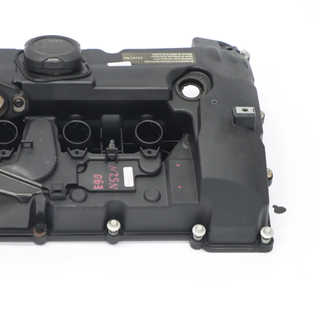 N52N Engine Cylinder Head Cover to BMW E60 LCI E90 F10 325i 330i 525i 530i with Part number 7552281 BMW E60 LCI E90 F10 325i 330i 525i 530i N52N Engine Cylinder Head Cover - SKU 7552281 - Part number 7552281
