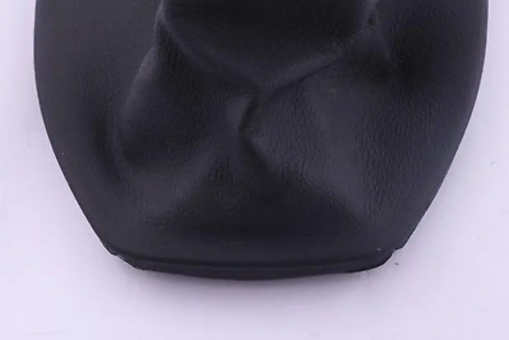 Leather Gear Cover Lever Schwarz 2511 to BMW 5 Series E60 E61 with Part number 7552512 BMW 5 Series E60 E61 Leather Gear Cover Lever Schwarz 2511 - SKU 7552512-1 - Part number 7552512