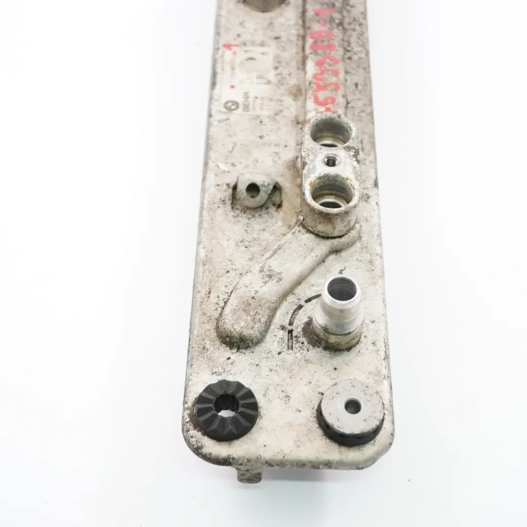 Intercambiador calor aceite de la caja de cambios para BMW X5 E70 X6 E71 con número de pieza 7553389 BMW X5 E70 X6 E71 Intercambiador calor aceite de la caja de cambios - SKU 7553389-1 - Número de pieza 7553389