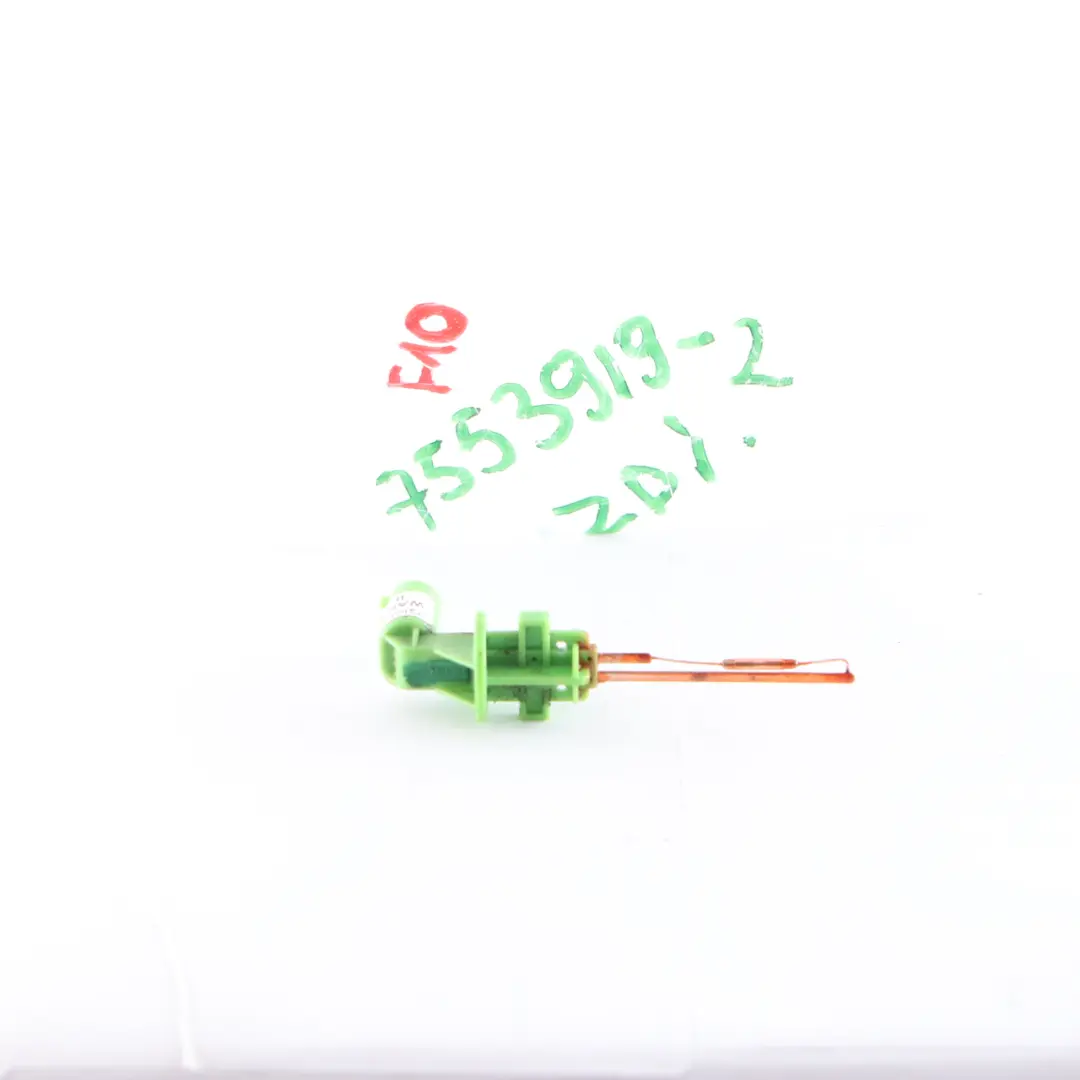 Level Switch Coolant pour BMW E60 E61 E65 E70 E71 E83 E87 E90 à propos du numéro de pièce 7553919 BMW E60 E61 E65 E70 E71 E83 E87 E90 Level Switch Coolant - SKU 7553919-2 - Numéro de pièce 7553919