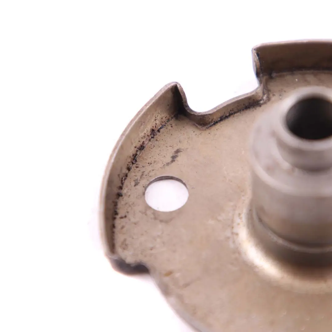 320Si Benzin N45 Motor Nockenwelle Reluktor Abdeckung Platte für BMW E90 mit Teilenummer 7555352 BMW E90 320Si Benzin N45 Motor Nockenwelle Reluktor Abdeckung Platte - SKU 7555352 - Teilenummer 7555352