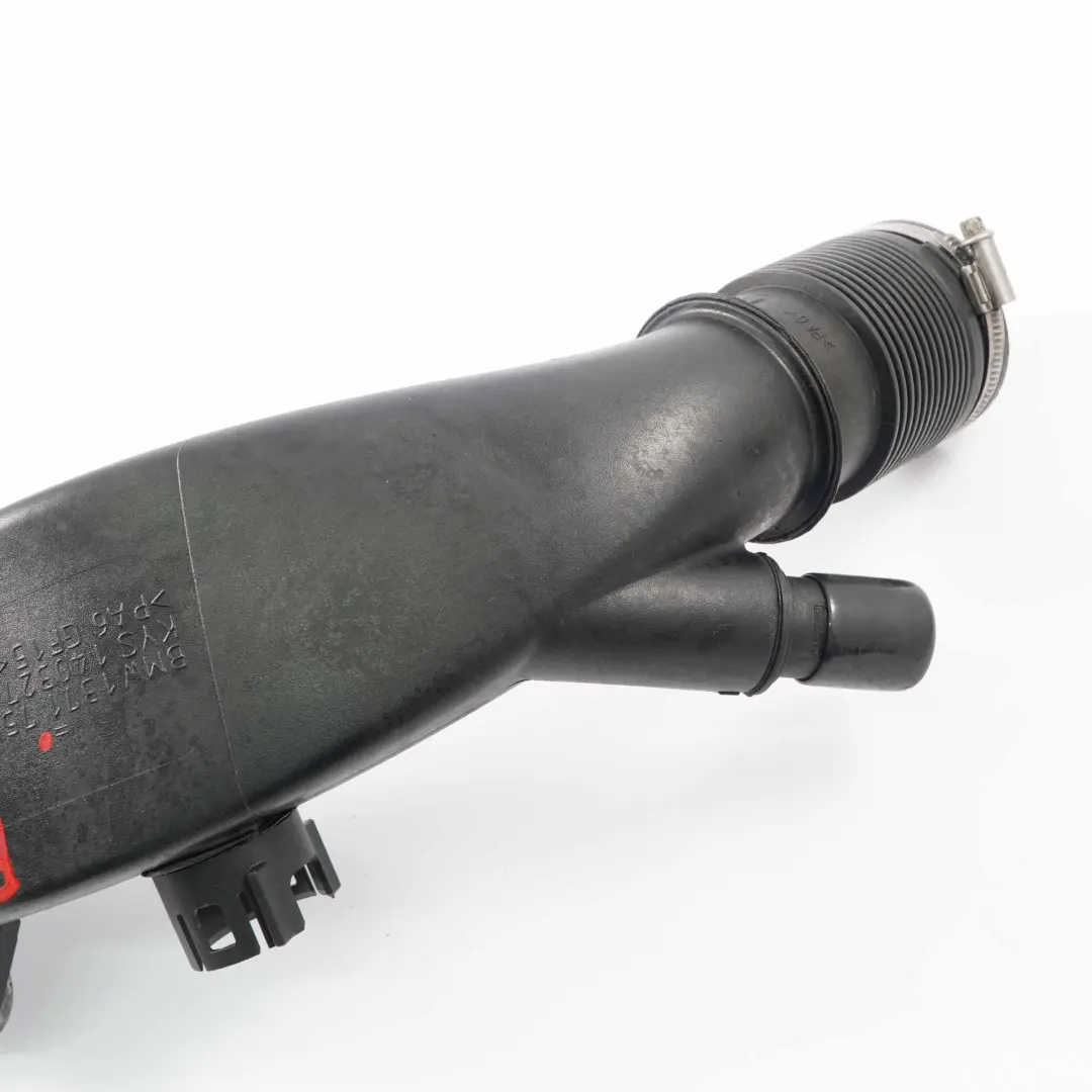 Intake Air Duct Pipe Hose to BMW E82 E88 135i E90 E91 335i with Part number 7556550 BMW E82 E88 135i E90 E91 335i Intake Air Duct Pipe Hose - SKU 7556550 - Part number 7556550