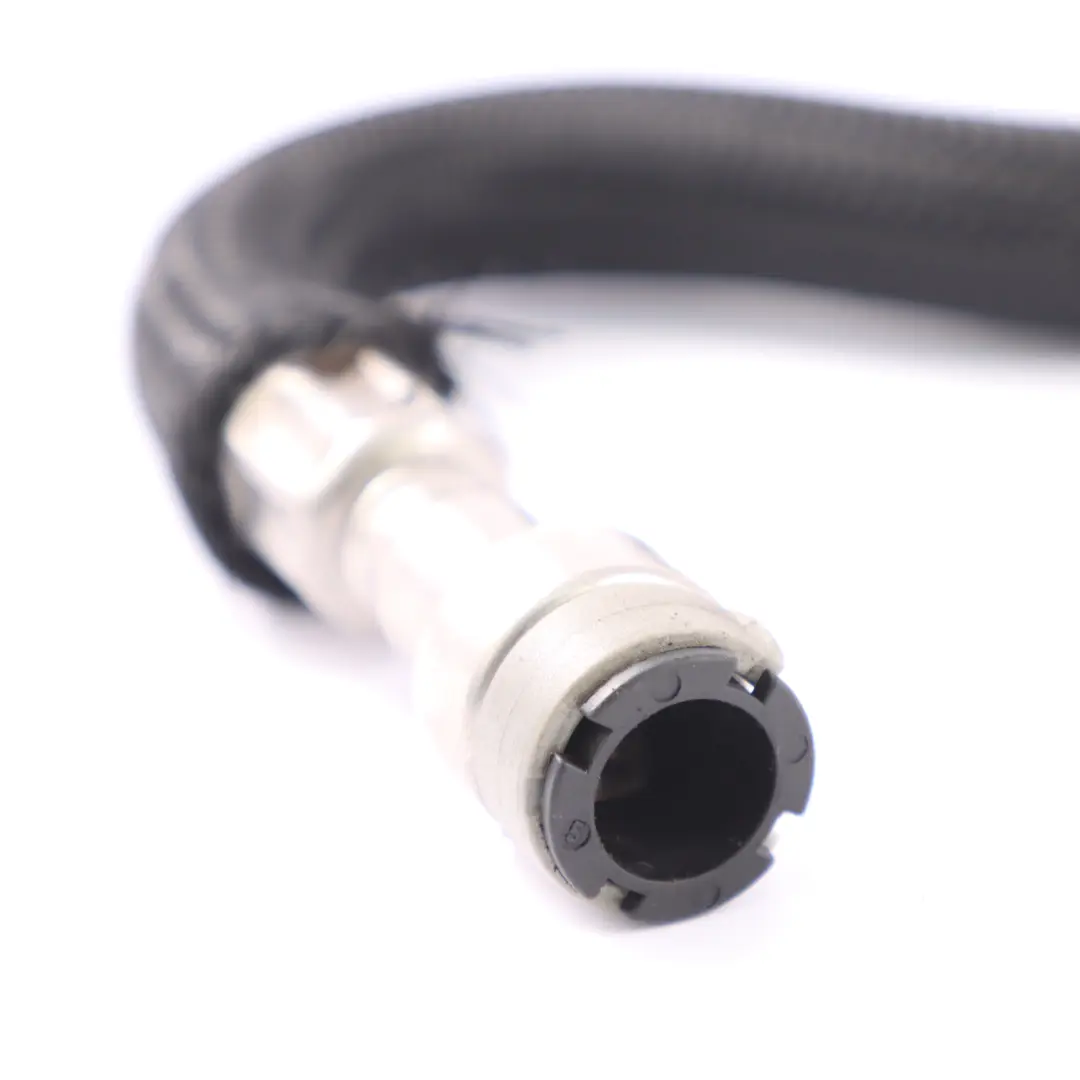 Tubo carburante BMW F10 F12 benzina N63 iniezione linea alta pressione per con numero di parte 7557326 Tubo carburante BMW F10 F12 benzina N63 iniezione linea alta pressione - SKU 7557326 - Numero di parte 7557326