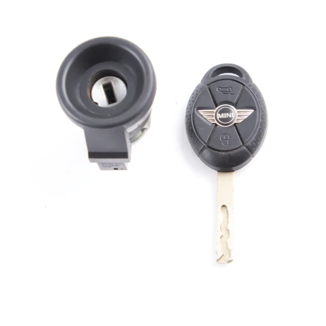 Komputer Silnika EWS DME do Mini R53 S W11 o numerze 7557395 Mini R53 S W11 Komputer Silnika EWS DME - SKU 7557395-1 - Numer Części 7557395