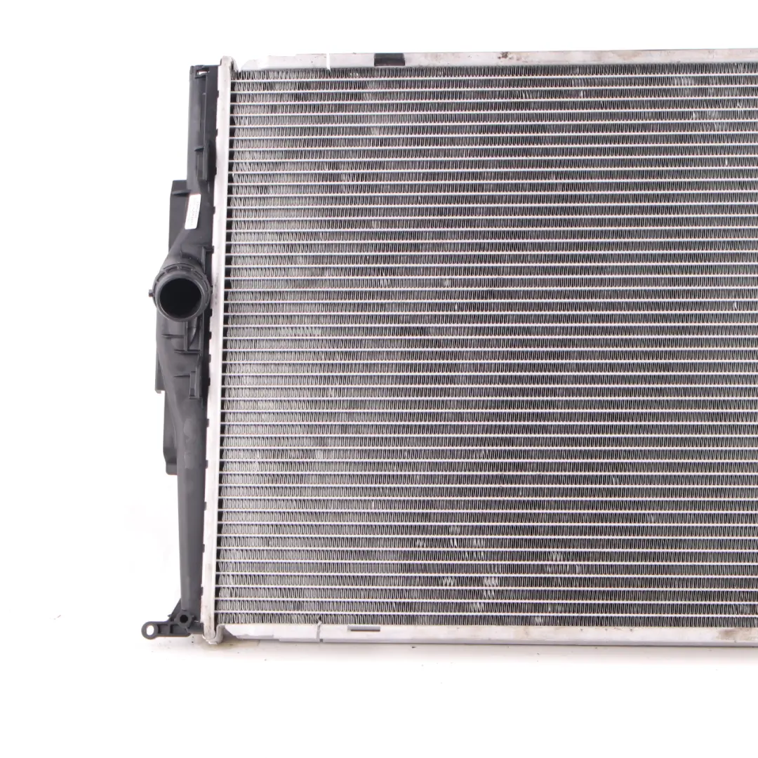 Water Coolant Radiator BMW E81 E87 E90 Petrol Engine Cooling Unit to with Part number 7559273 Water Coolant Radiator BMW E81 E87 E90 Petrol Engine Cooling Unit - SKU 7559273-NRF - Part number 7559273