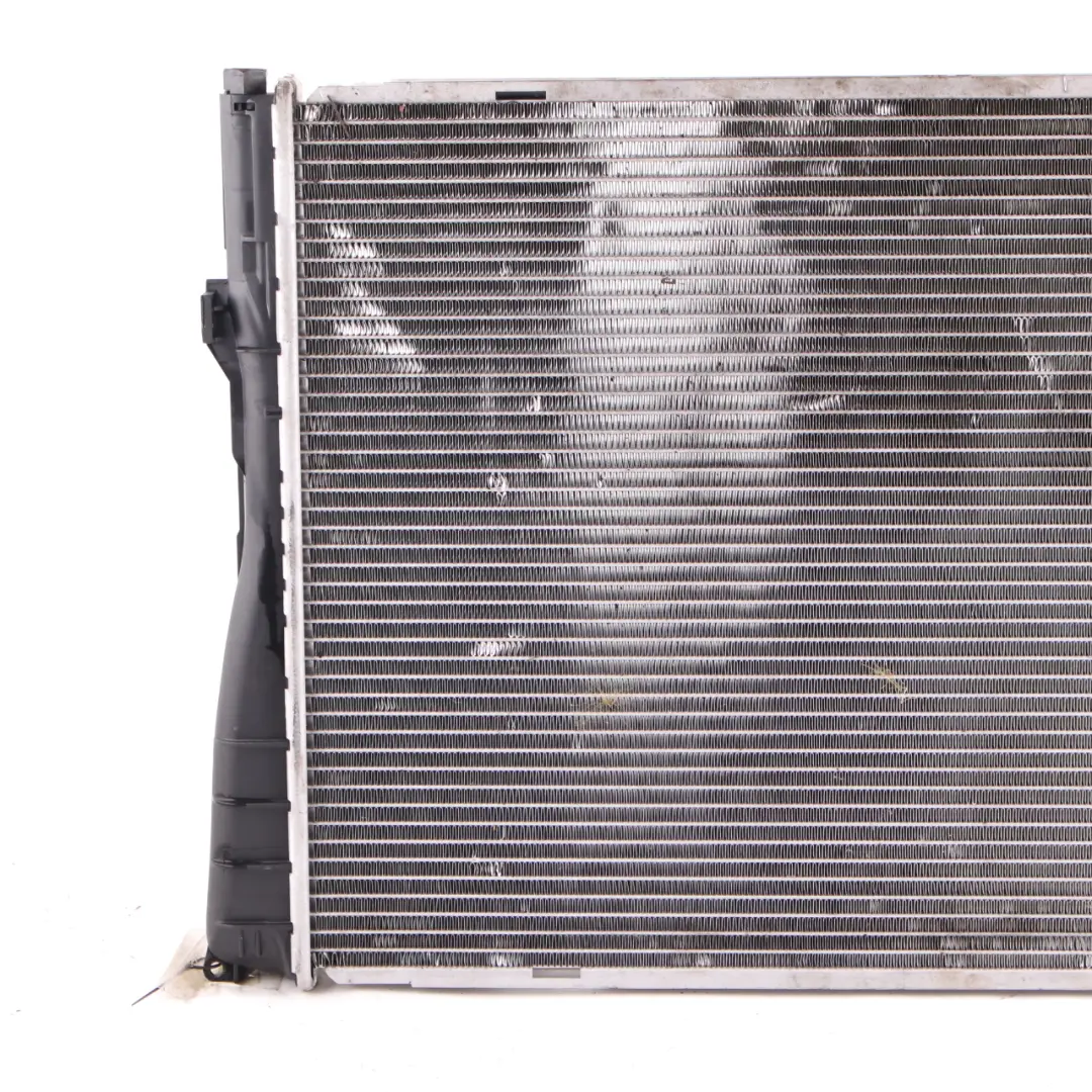 Water Coolant Radiator BMW E81 E87 E90 Petrol Engine Cooling Unit to with Part number 7559273 Water Coolant Radiator BMW E81 E87 E90 Petrol Engine Cooling Unit - SKU 7559273-NRF - Part number 7559273