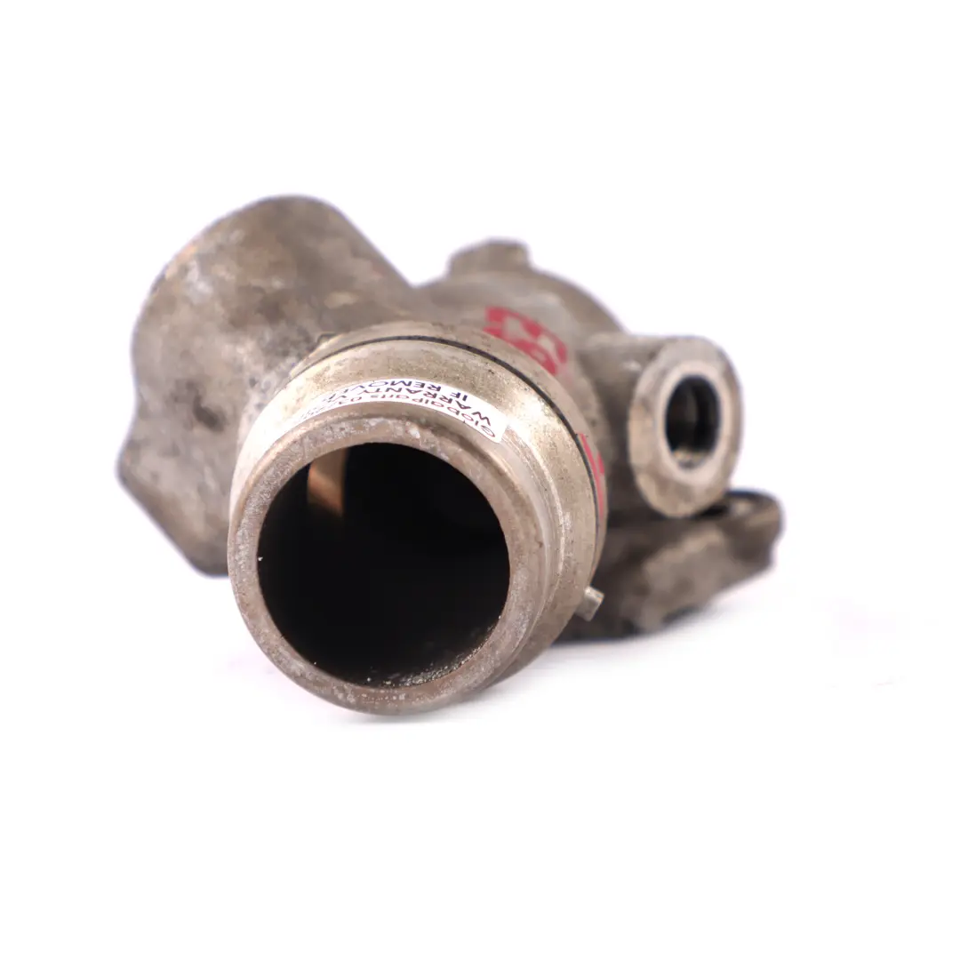 320si Benzina N45 Connettore Tubo Refrigerante Motore per BMW E90 con numero di parte 7559333 BMW E90 320si Benzina N45 Connettore Tubo Refrigerante Motore - SKU 7559335-1 - Numero di parte 7559333