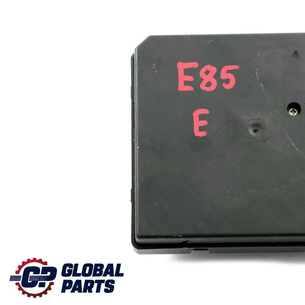 Distribution Module Fuse Box to BMW X3 Z4 E83 LCI E85 E86 Power with Part number 7560626 BMW X3 Z4 E83 LCI E85 E86 Power Distribution Module Fuse Box - SKU 7560626 - Part number 7560626