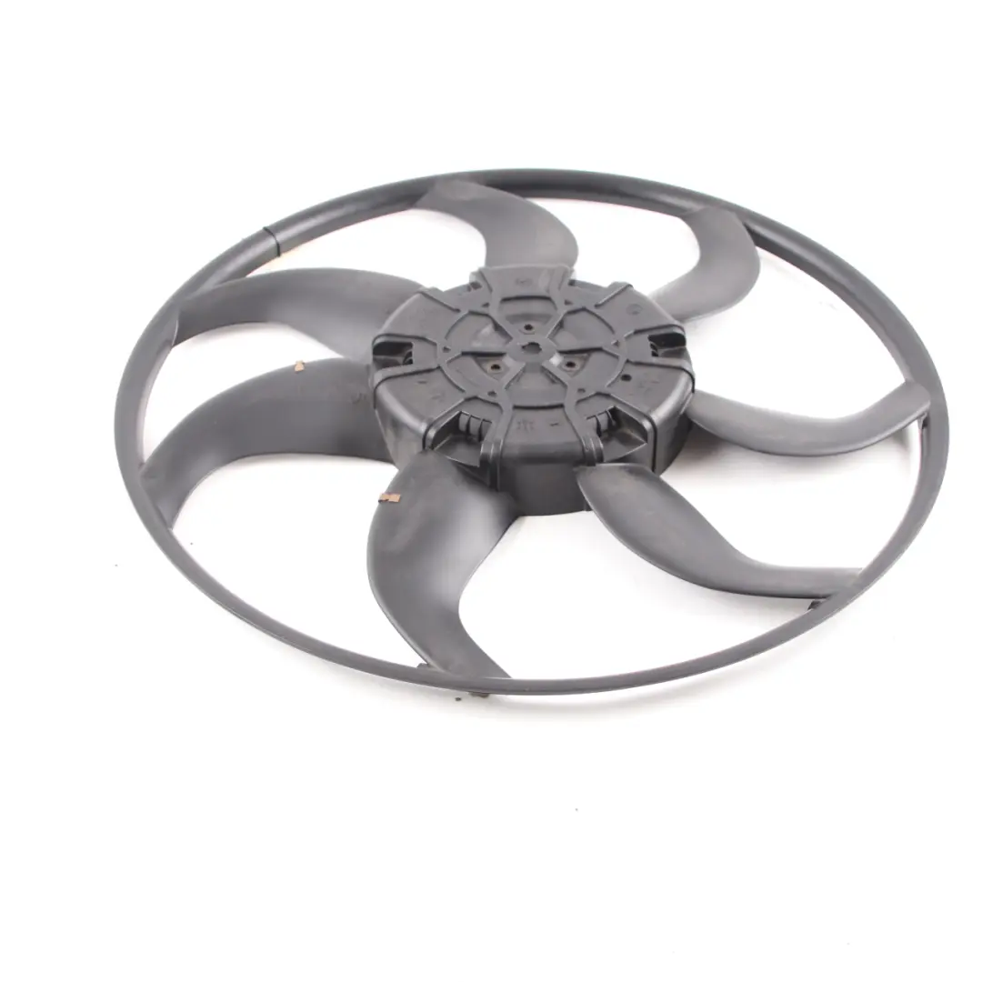 Wentylator Chłodnicy do BMW E87 E90 118d 120d 320d o numerze 7561713 BMW E87 E90 118d 120d 320d Wentylator Chłodnicy - SKU 7561713-2 - Numer Części 7561713