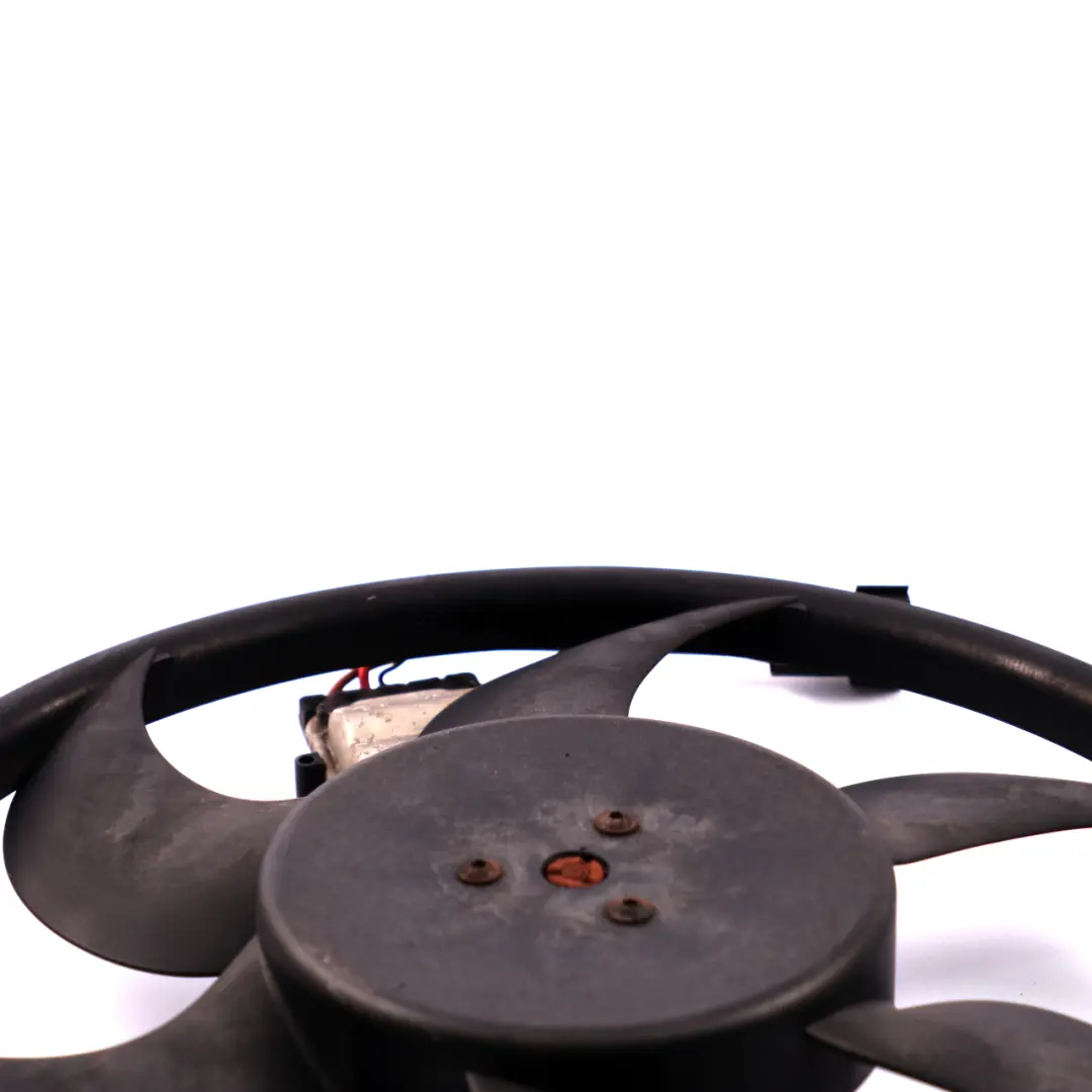 Benzina Radiatore Ventola Motore Ventilatore Pressione 6922670 per BMW E46 con numero di parte 7561757 BMW E46 Benzina Radiatore Ventola Motore Ventilatore Pressione 6922670 - SKU 7561757-1 - Numero di parte 7561757