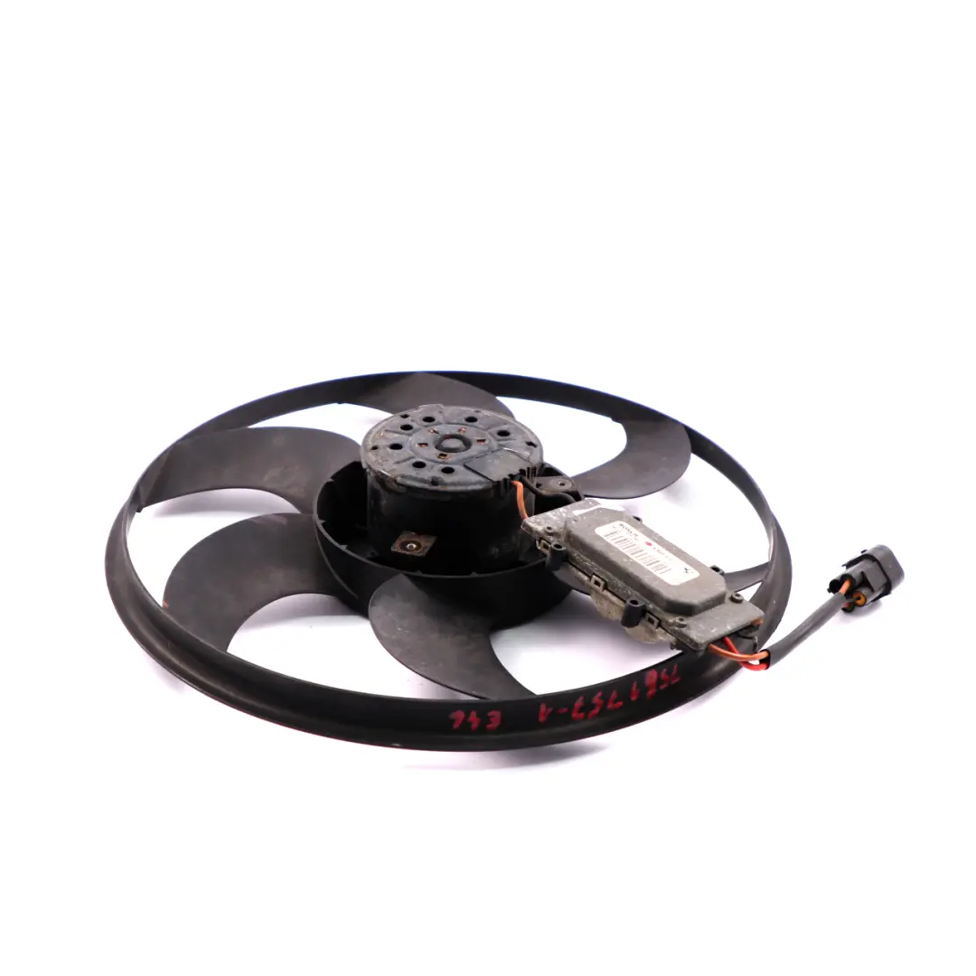 Benzina Radiatore Ventola Motore Ventilatore Pressione 6922670 per BMW E46 con numero di parte 7561757 BMW E46 Benzina Radiatore Ventola Motore Ventilatore Pressione 6922670 - SKU 7561757-1 - Numero di parte 7561757