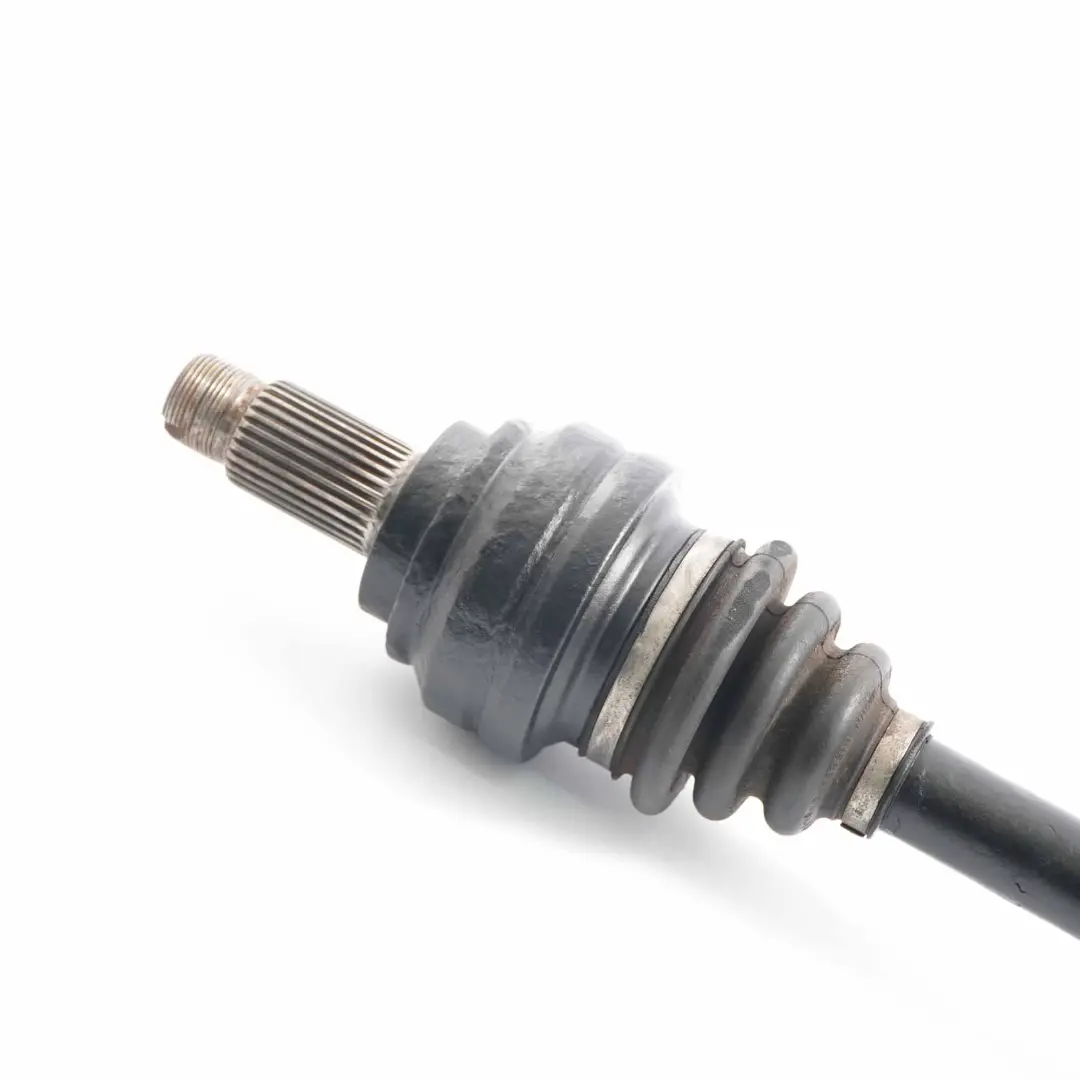 Antriebswelle BMW E87 E90 E92 N52 Ausgangswelle Rechts Antriebswelle 7559086 für mit Teilenummer 7561796 Antriebswelle BMW E87 E90 E92 N52 Ausgangswelle Rechts Antriebswelle 7559086 - SKU 7561796 - Teilenummer 7561796