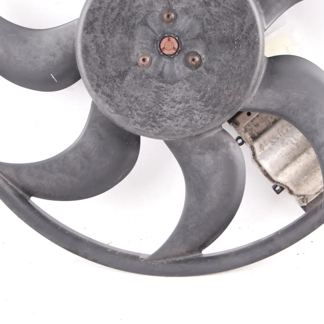 Ventilateur de refroidissement BMW E81 E82 E87 E90 N43 N45 N46 7561711 pour à propos du numéro de pièce 7563259 Ventilateur de refroidissement BMW E81 E82 E87 E90 N43 N45 N46 7561711 - SKU 7563259-14 - Numéro de pièce 7563259