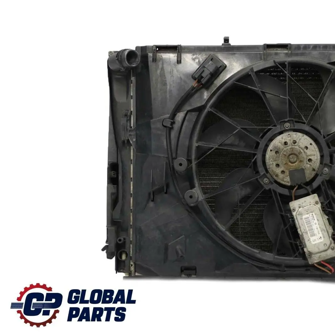 BMW 1 3 Series e81 e87 e90 e91 e92 Complete Set Radiator Fan Housing With Fan 2 - SKU 7563259-2 - Part number 17427563259