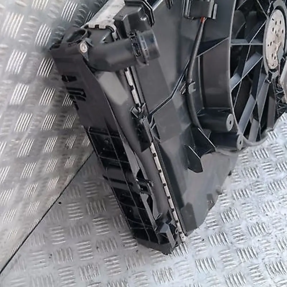 BMW E87 e90 e91 N43 Juego Completo Carcasa Ventilador Radiador Con Ventilador - SKU 7563259-3 - Número de pieza 17427563259