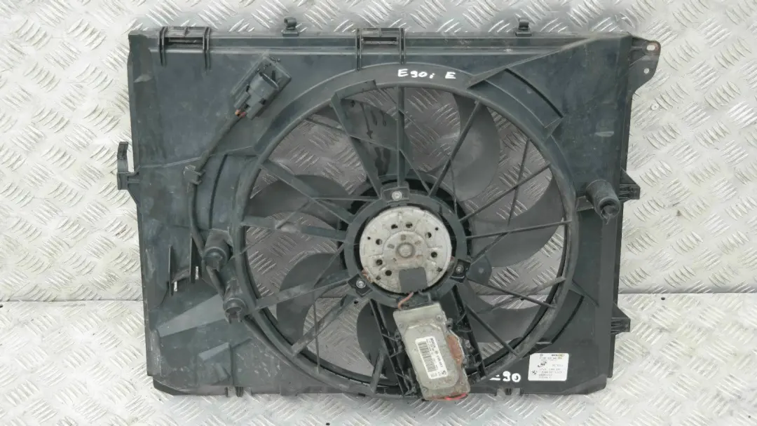 BMW 1 3 X1 Series E81 E84 E87 E90 E91 E92 E93 Petrol Fan Housing With Fan 300W - SKU 7563259-4 - Part number 7563259