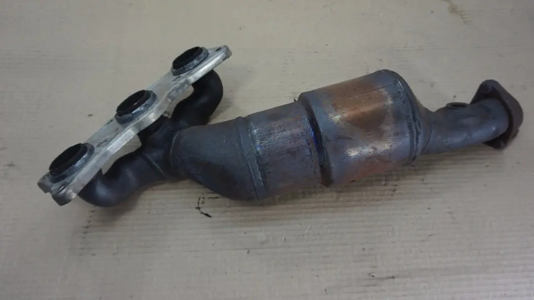 N52N Exhaust Manifold Catalytic Converter to BMW 3 Series E90 E91 E92 E93 LCi 325i with Part number 18407563734 BMW 3 Series E90 E91 E92 E93 LCi 325i N52N Exhaust Manifold Catalytic Converter - SKU 7563734 - Part number 18407563734
