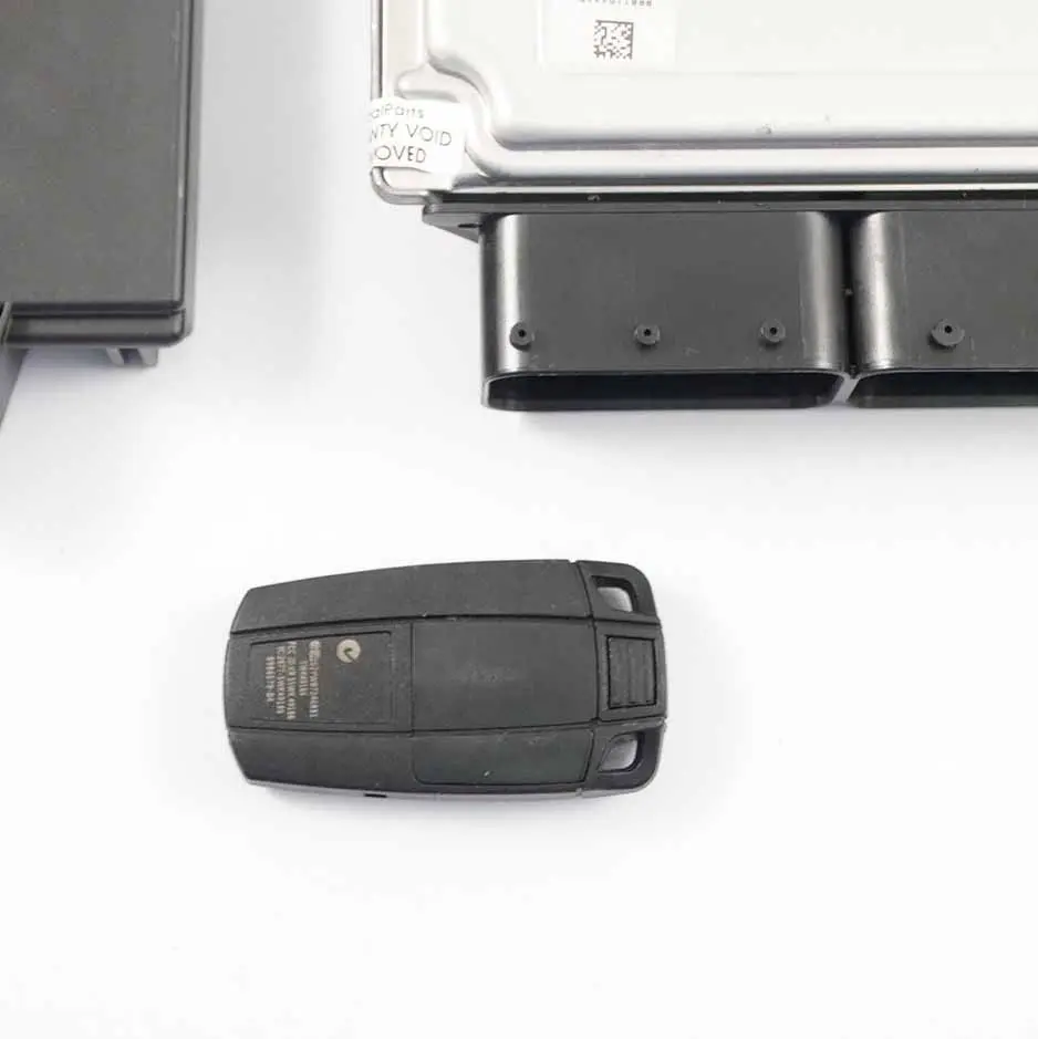 BMW E90 318i N46 Komputer Silnika ECU DME - SKU 7565300-3 - Numer Części 7565300