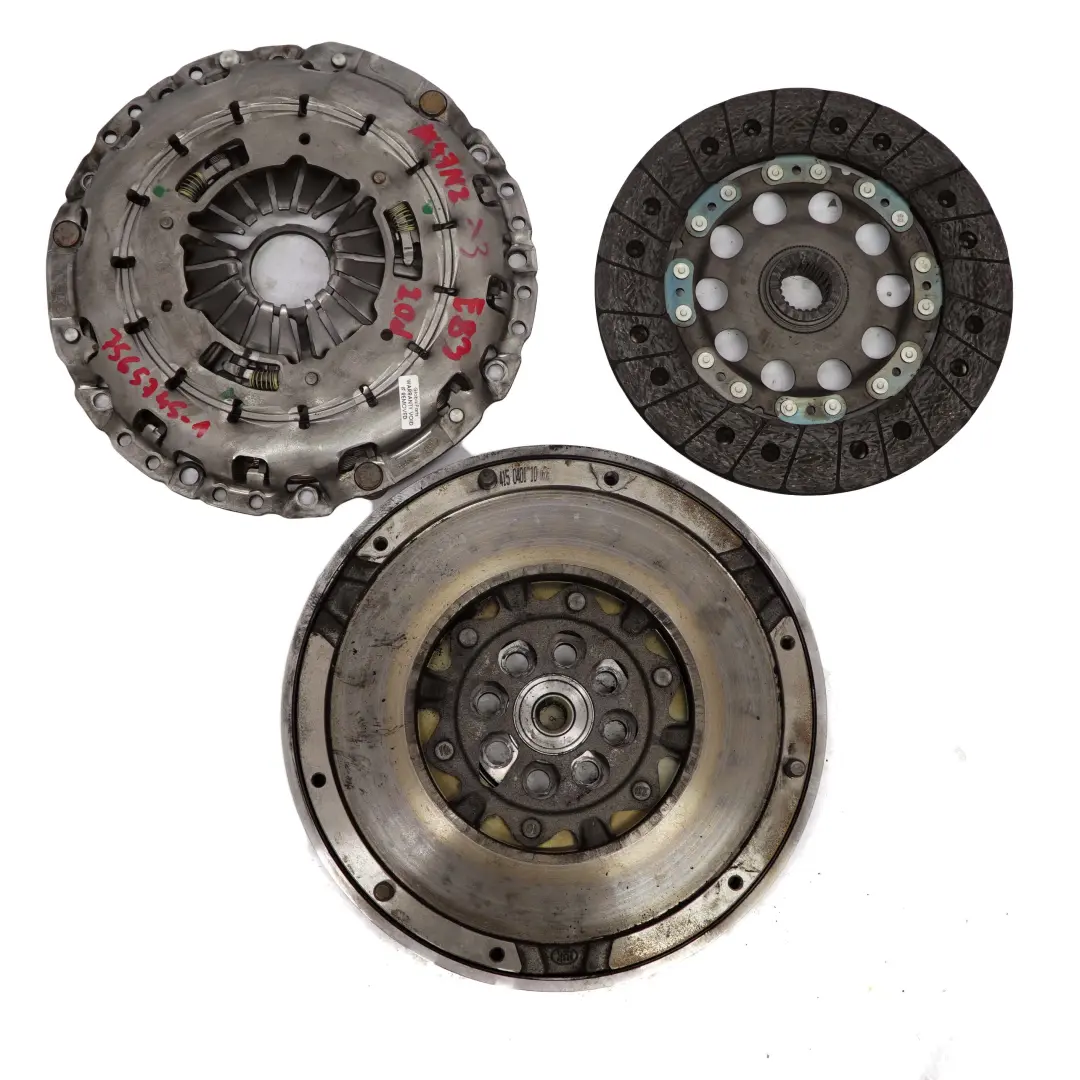 Moteur M47N2 150HP Embrayage à volant moteur double masse pour BMW X3 E83 2.0d à propos du numéro de pièce 7565745 BMW X3 E83 2.0d Moteur M47N2 150HP Embrayage à volant moteur double masse - SKU 7565745-2 - Numéro de pièce 7565745