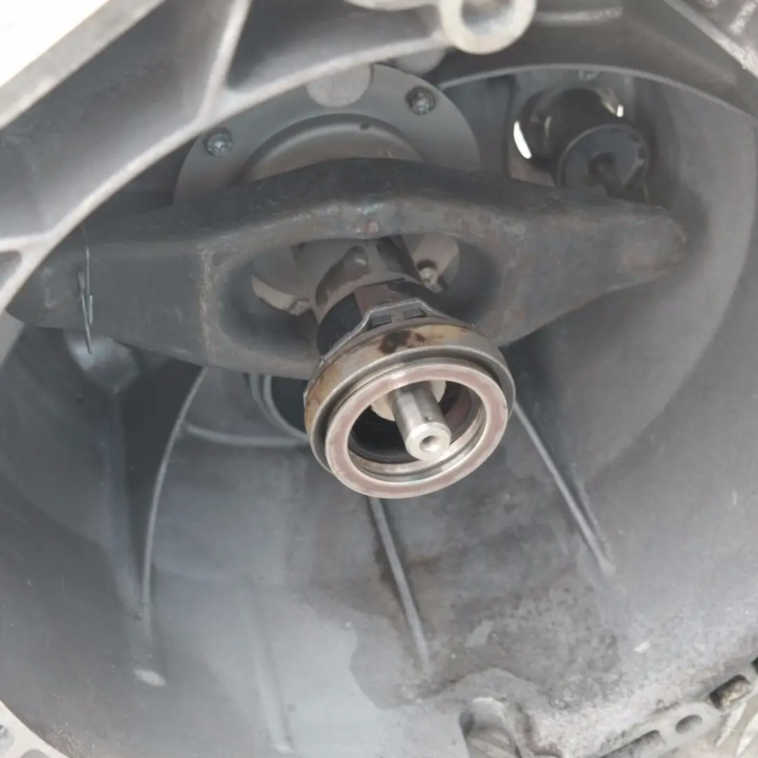 BMW E60 E61 E63 E87 E90 E91 E92 Boîte de Vitesse Manuelle GS6-37BZ GARANTIE - SKU 7565853 - Numéro de pièce 7565853