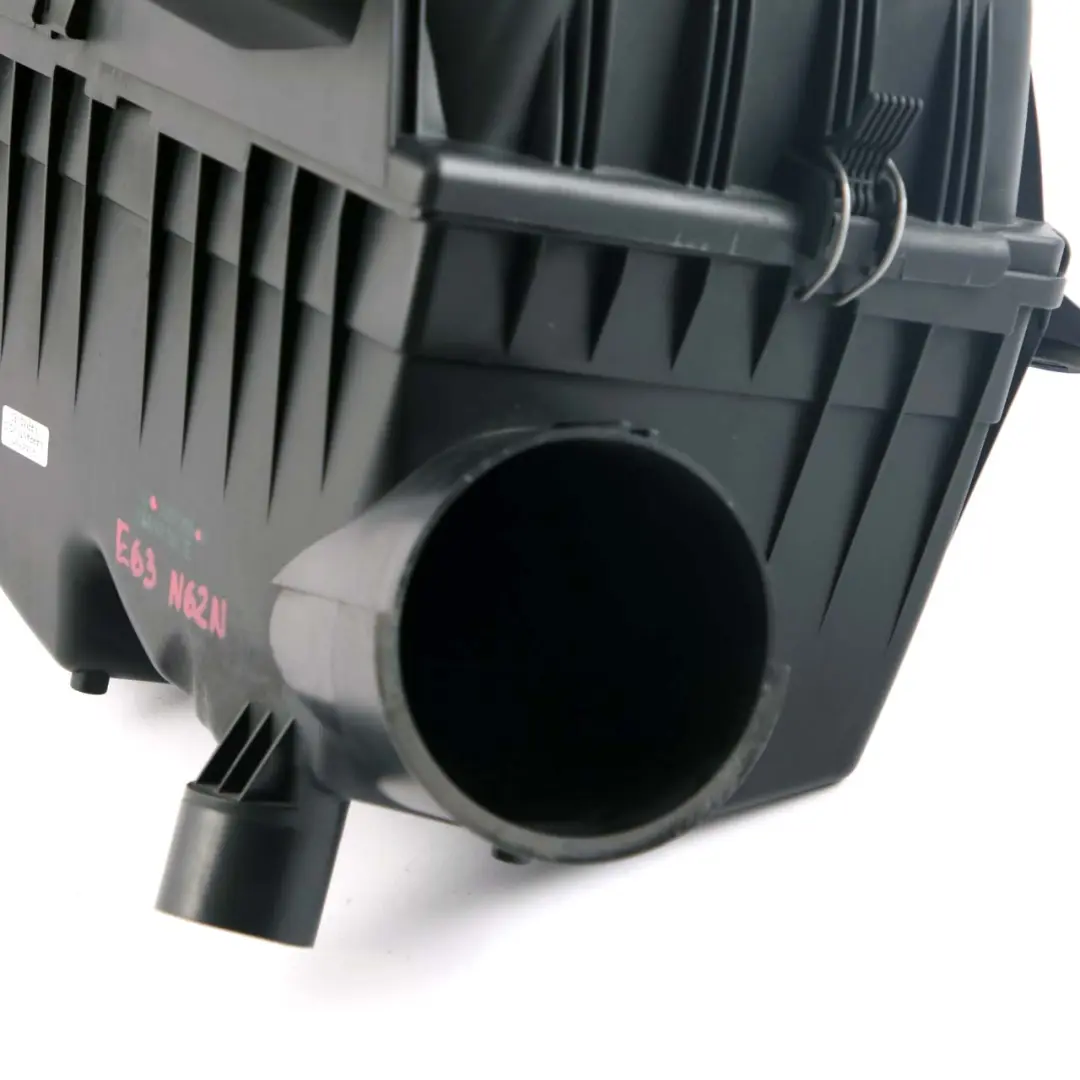 Silencieux admission essence N62N Boîte filtre air essence pour BMW E60 E63 540i 550i à propos du numéro de pièce 7567166 BMW E60 E63 540i 550i Silencieux admission essence N62N Boîte filtre air essence - SKU 7567166 - Numéro de pièce 7567166