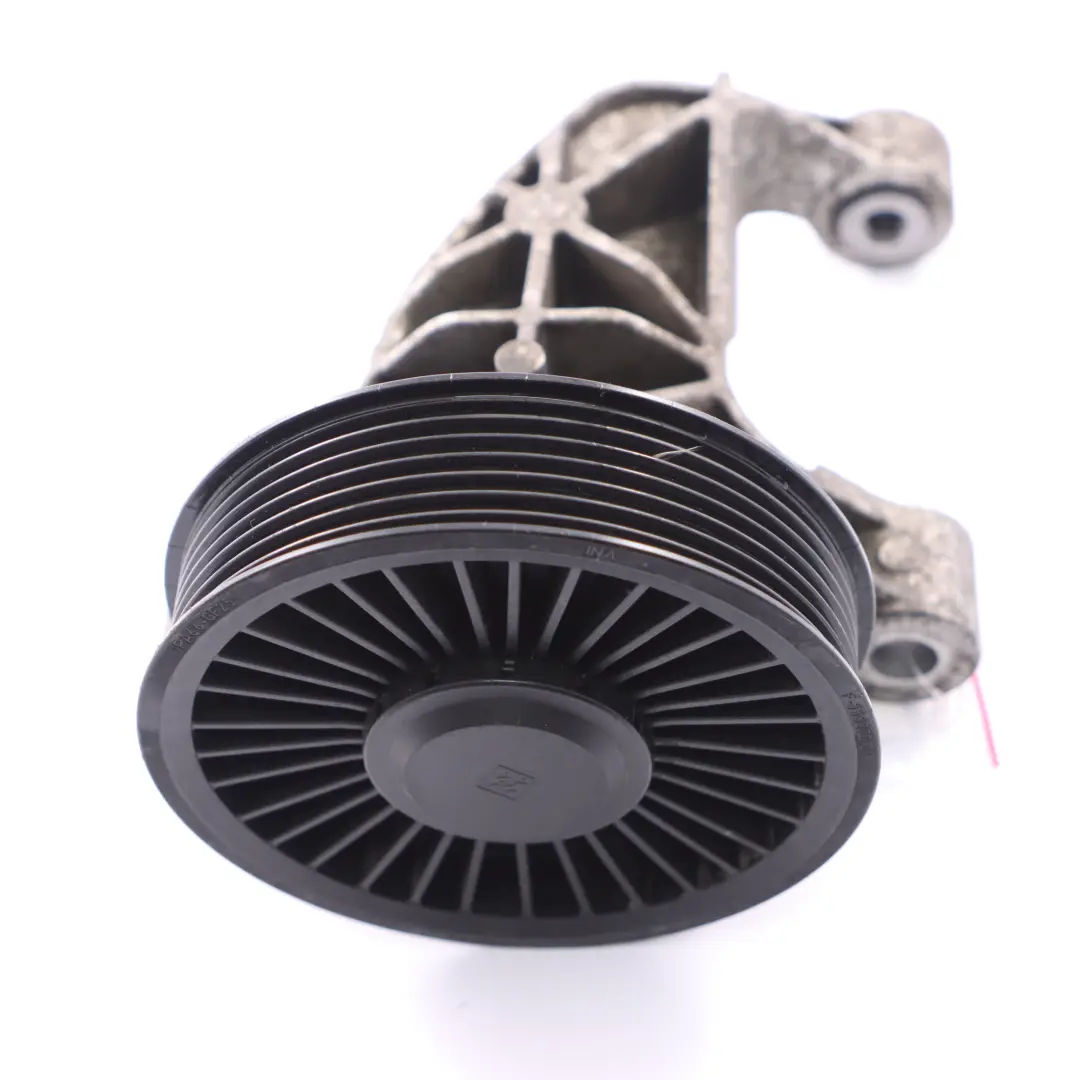 Benzina N63 Alternatore Pompa Acqua Cinghia Puleggia Staffa per BMW F10 F12 con numero di parte 8699873 BMW F10 F12 Benzina N63 Alternatore Pompa Acqua Cinghia Puleggia Staffa - SKU 7567337 - Numero di parte 8699873