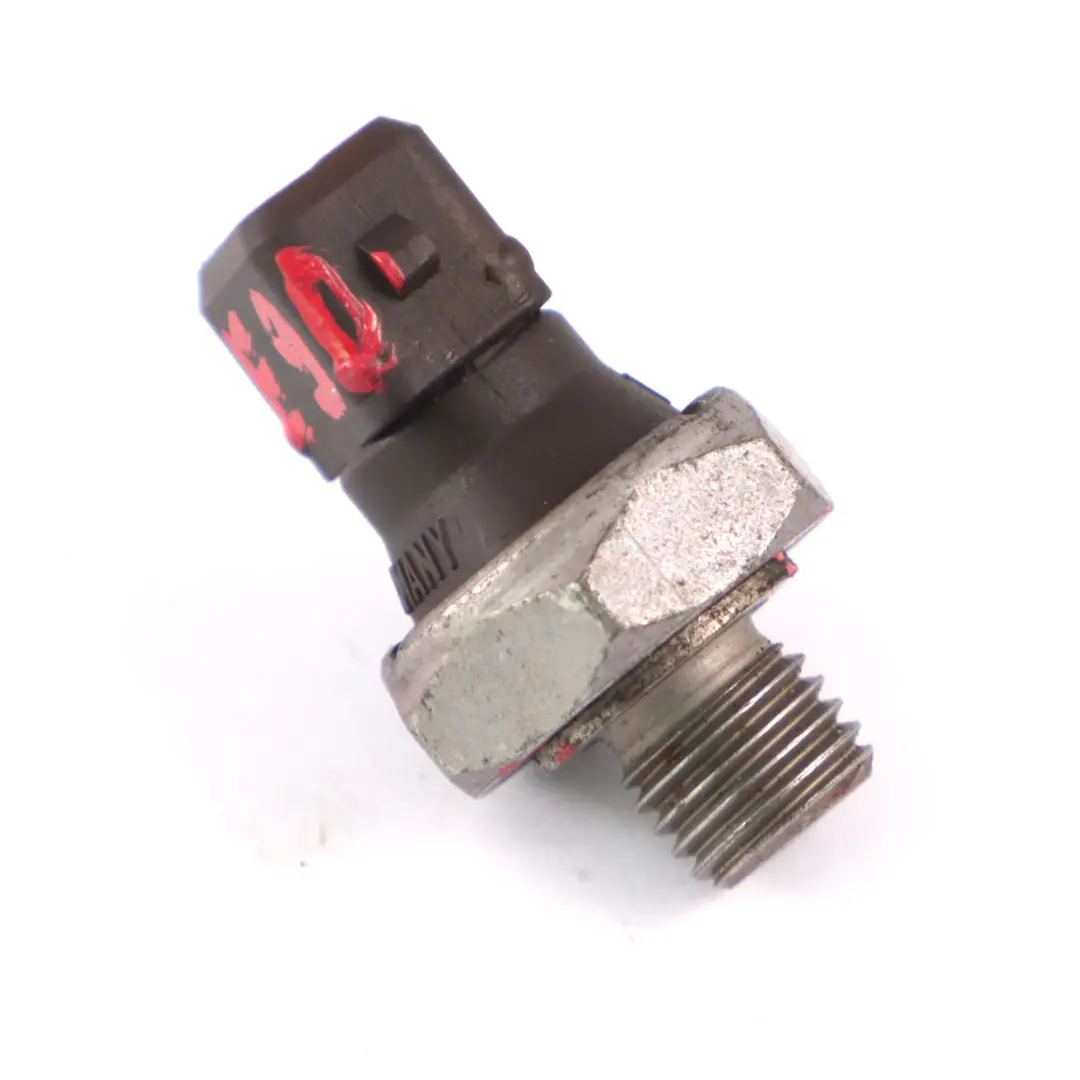 Oil Pressure Sensor BMW E90 E87 F12 F25 F30 Engine Sensor to with Part number 7568480 Oil Pressure Sensor BMW E90 E87 F12 F25 F30 Engine Sensor - SKU 7568480 - Part number 7568480