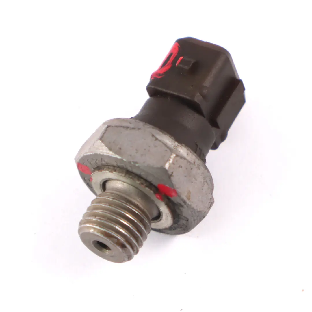 Sensor de presión de aceite BMW E90 E87 F12 F25 F30 Sensor de motor para con número de pieza 7568480 Sensor de presión de aceite BMW E90 E87 F12 F25 F30 Sensor de motor - SKU 7568480 - Número de pieza 7568480