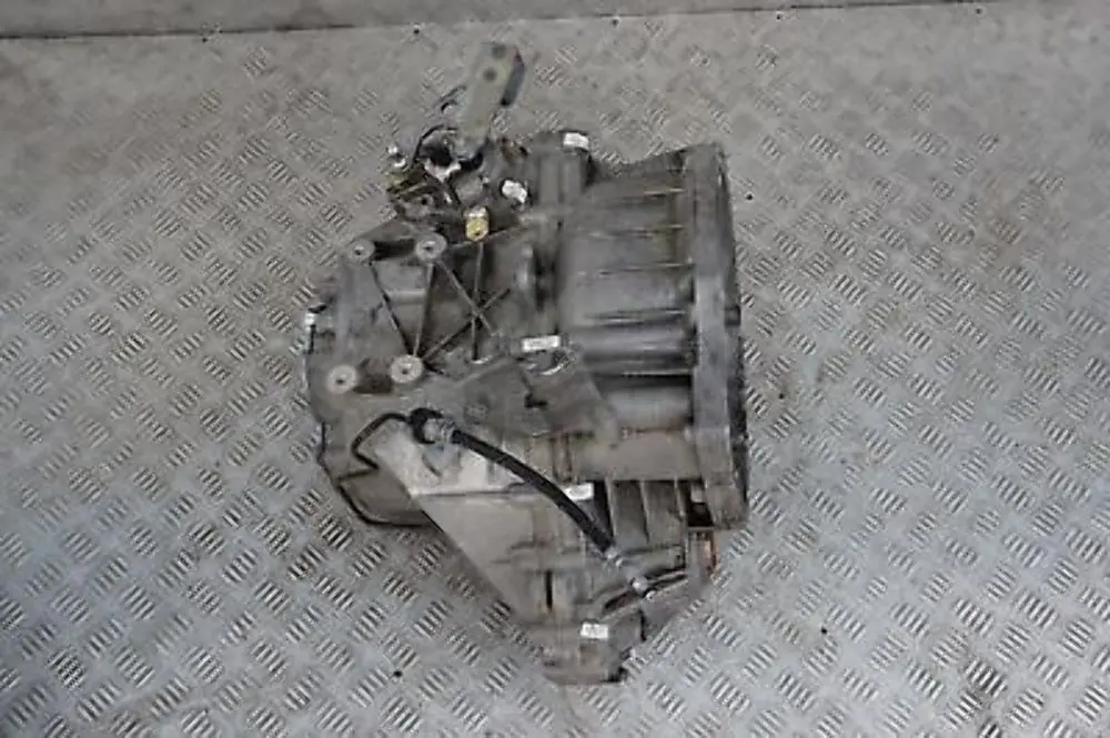 Mini Cooper S R55 R56 6 Speed Manual Gearbox GS6-53BG CID WARRANTY - SKU 7568723 - Part number 7568723