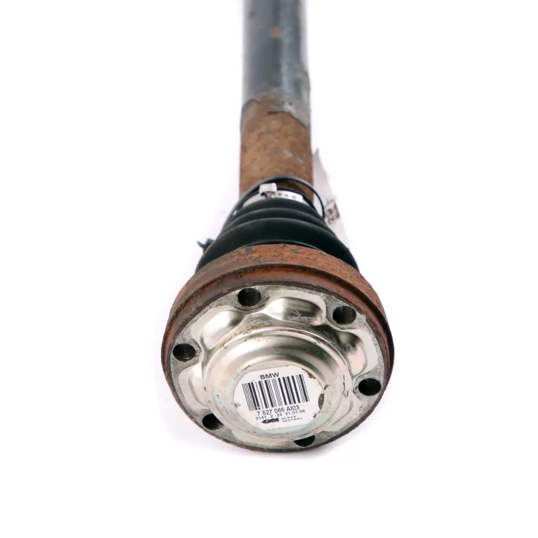 Driveshaft BMW E82 E90 E91 E92 135i 335i N54 Axle Right O/S Shaft 7527066 to Rear with Part number 7568730 Rear Driveshaft BMW E82 E90 E91 E92 135i 335i N54 Axle Right O/S Shaft 7527066 - SKU 7568730 - Part number 7568730